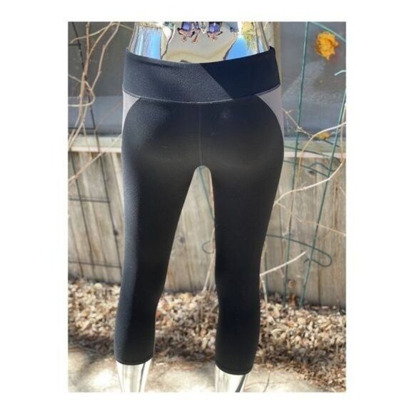 Fabletics Cropped Leggings Athleisure Activewear Sz M - Picture 3 of 6